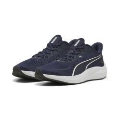 Buty do biegania unisex Skyrocket Lite 2 PUMA. Białe buty do biegania Puma, bez wzorów, bez zapięcia, do biegania. Za 249.00 zł.