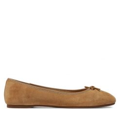 Baleriny Coach. Brązowe baleriny Coach, bez wzorów, bez obcasa, bez zapięcia. Za 449.99 zł.