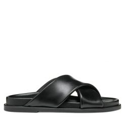 Klapki Geox. Czarne klapki Geox, bez wzorów, bez obcasa, bez zapięcia. Za 469.99 zł.