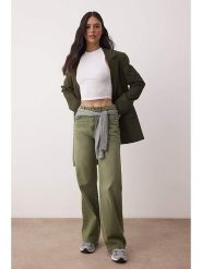 Trendyol Dżinsy - Wide Leg - w kolorze khaki rozmiar: 32. Brązowe jeansy Trendyol, bez wzorów, z bawełny, klasyczne, z podwyższonym stanem. Za 109.95 zł.