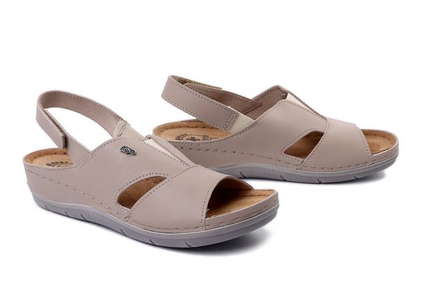 BEFADO DR ORTO 158D 261 beżowy, sandały damskie. Brązowe sandały Befado Dr Orto, bez wzorów, z gumy, bez obcasa, na koturnie, bez zapięcia. Za 103.67 zł.