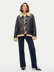 Vero Moda Kurtka z imitacji skóry Kay 10310165 Czarny Regular Fit. Czarne kurtki Vero Moda, xs, bez wzorów, ze skóry, bez kaptura. Za 199.99 zł.
