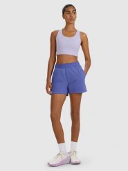 4F Spodenki treningowe szybkoschnące damskie - granatowe S. Niebieskie szorty sportowe 4f, bez wzorów, z dzianiny, z podwyższonym stanem, na fitness i siłownię. W wyprzedaży za 59.99 zł.