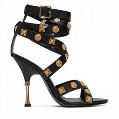 Sandały Just Cavalli. Czarne sandały Just Cavalli, bez wzorów, bez obcasa, na szpilce, bez zapięcia. Za 1,119.00 zł.