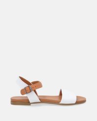 KLASYCZNE SANDAŁY DAMSKIE W KOLORZE BIAŁYM 166M3 WHITE-COCO. Białe sandały Venezia, bez wzorów, ze skóry, klasyczne, bez obcasa, bez zapięcia. Za 269.00 zł.