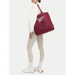 Torebka Reebok. Czerwone shopper bag Reebok, bez wzorów, bez dodatków. Za 69.99 zł.