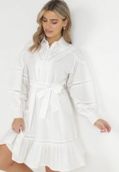 Biała Koszulowa Sukienka z Bufiastym Rękawem i Ażurowymi Wstawkami Staples. Białe sukienki Born2be, l, w ażurowe wzory, vintage, bez kołnierzyka, bez ramiączek, mini, koszulowe. W wyprzedaży za 203.99 zł.