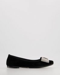 ZAMSZOWE BALERINY Z KOKARDĄ 10102 CROS NERO. Baleriny Venezia, bez wzorów, ze skóry, bez obcasa, bez zapięcia. Za 249.00 zł.