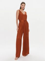 IVY OAK Kombinezon Patricia IO115149 Miedziany Relaxed Fit. Brązowe sukienki IVY & OAK, bez wzorów, z wiskozy, bez kołnierzyka, bez ramiączek. Za 2,139.00 zł.
