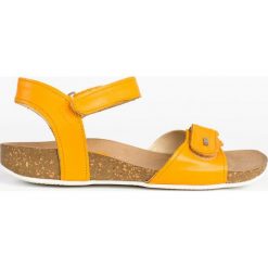 Sandały na korku - skóra naturalna - model 343 - kolor pomarańczowy (37). Brązowe sandały Zapato, bez wzorów, z jeansu, boho, bez obcasa, na płaskiej podeszwie, bez zapięcia. W wyprzedaży za 269.10 zł.