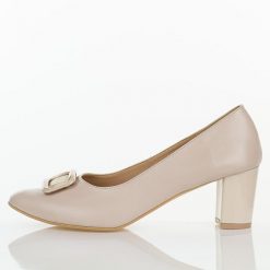 Beżowe skórzane Polskie czółenka damskie Deoni D665. Brązowe czółenka Deoni, na lato, z aplikacjami, z materiału, biznesowe, bez obcasa, na obcasie, bez zapięcia. W wyprzedaży za 386.10 zł.