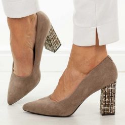 J.Brązowe mix czółenka damskie na słupku Sergio Leone Pb216. Brązowe czółenka Sergio Leone, na jesień, bez wzorów, ze skóry, eleganckie, bez obcasa, na słupku, bez zapięcia. Za 169.00 zł.