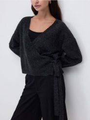 Sweter z wiązaniem - ciemnoszary. Szare swetry Reserved, l, bez wzorów, z dzianiny, bez ramiączek. Za 139.99 zł.