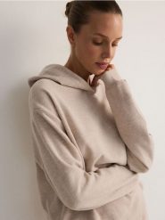 Bluza oversize z kapturem - beżowy. Brązowe bluzy Reserved, l, bez wzorów, z bawełny, z kapturem. W wyprzedaży za 79.99 zł.