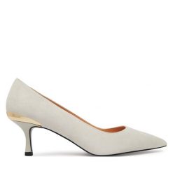 Czółenka LOVE MOSCHINO. Czółenka Love Moschino, bez wzorów, bez obcasa, bez zapięcia. Za 906.99 zł.