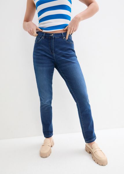 Dżinsy ze stretchem o kroju boyfriend, mid waist. Niebieskie jeansy bonprix, bez wzorów, z jeansu. Za 119.99 zł.