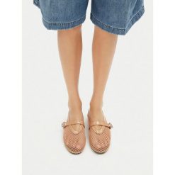 Baleriny Badura. Brązowe baleriny Badura, bez wzorów, bez obcasa, bez zapięcia. Za 137.99 zł.