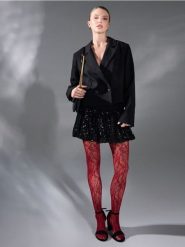 Rajstopy ze wzorkiem - bordowy. Czerwone rajstopy Sinsay, bez wzorów. Za 15.99 zł.