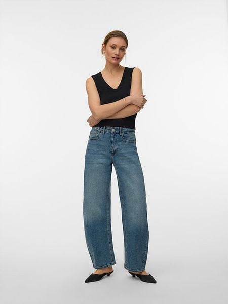 Vero Moda Top w kolorze czarnym rozmiar: L. Czarne topy Vero Moda, l, bez wzorów, bez kołnierzyka, bez ramiączek. Za 46.95 zł.