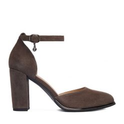 Czółenka Lasocki. Szare czółenka Lasocki, bez wzorów, bez obcasa, bez zapięcia. Za 229.99 zł.