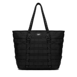 Torebka Reebok. Czarne shopper bag Reebok, bez wzorów, bez dodatków. Za 149.99 zł.