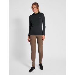 Damska bezszwowa bluza z kapturem Newline Cambrigde. Czarne bluzy z kapturem Newline, s, bez wzorów, z kapturem. W wyprzedaży za 170.55 zł.