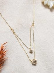 Lodie Silver Pozłacany naszyjnik z zawieszką - dł. 50 cm rozmiar: onesize. Szare naszyjniki Lodie Silver, z materiału, z cyrkonią, metalowe. Za 73.99 zł.