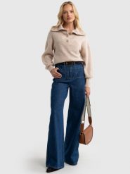 Sweter damski z rozpinanym golfem beżowy Pulina 801. Brązowe swetry BIG STAR, l, bez wzorów, z jeansu, retro, bez ramiączek. W wyprzedaży za 199.99 zł.