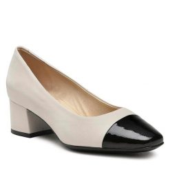 Półbuty Caprice. Białe półbuty wsuwane Caprice, bez wzorów, bez obcasa, na obcasie. Za 319.99 zł.