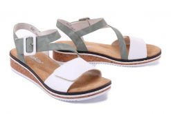 RIEKER V3660-52 green combination, sandały damskie. Zielone sandały Rieker, bez wzorów, bez obcasa, na koturnie, bez zapięcia. Za 289.90 zł.