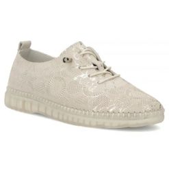 Skórzane półbuty na gumki beżowe Filippo DP7810. Brązowe półbuty wsuwane Filippo, bez wzorów, ze skóry, bez obcasa. Za 169.99 zł.