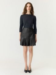 YAS Skórzana spódnica "Colly" w kolorze czarnym rozmiar: S. Czarne spódnice YAS, s, bez wzorów, ze skóry, mini. Za 274.95 zł.