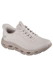 Buty SKECHERS SLIP-INS BOBS ARC WAVES Beżowy. Brązowe buty do biegania Skechers, bez wzorów, z materiału, bez zapięcia, do biegania. Za 334.99 zł.