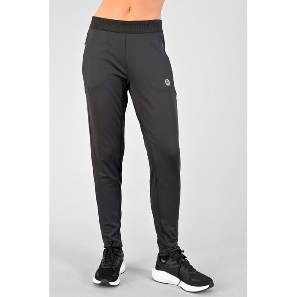 Spodnie Ocieplane Sportowe Damskie Nessi Sportswear. Czarne spodnie dresowe NESSI SPORTSWEAR, bez wzorów, do biegania. Za 579.00 zł.