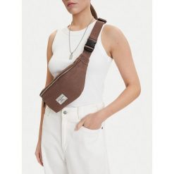 Torebka Guess Jeans. Brązowe torebki klasyczne Guess Jeans, z aplikacjami, z jeansu, bez dodatków. Za 99.99 zł.