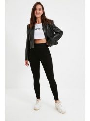 Trendyol Legginsy w kolorze czarnym rozmiar: XXS. Czarne legginsy Trendyol, bez wzorów. Za 48.39 zł.