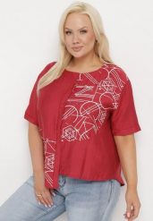 Bordowa Bawełniana Bluzka T-shirt z Krótkim Rękawem z Nadrukiem i Guzikami Fiomara. Czerwone bluzki Born2be, l, bez wzorów, z bawełny, biznesowe, bez kołnierzyka, bez ramiączek. Za 69.99 zł.