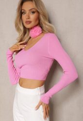 Fuksjowa Prążkowana Bluzka o Krótkim Fasonie Choker z Kwiatem w Komplecie Laindera. Czerwone bluzki Renee, bez wzorów, z jeansu, eleganckie, bez kołnierzyka, bez ramiączek. W wyprzedaży za 107.99 zł.