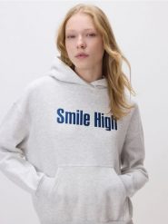 Bluza z napisem - jasnoszary. Szare bluzy Reserved, l, bez wzorów, z bawełny, bez ramiączek, bez kaptura. Za 129.99 zł.