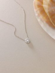 Lodie Silver Naszyjnik z zawieszką - dł. 42 cm rozmiar: onesize. Szare naszyjniki Lodie Silver, z materiału, z cyrkonią, z mosiądzu. Za 102.89 zł.