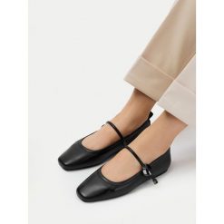 Baleriny MEXX. Czarne baleriny Mexx, bez wzorów, bez obcasa, bez zapięcia. Za 269.99 zł.