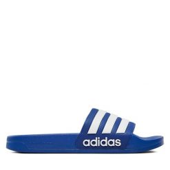 Klapki adidas. Niebieskie klapki adidas, bez wzorów, sportowe, bez obcasa, bez zapięcia. Za 129.99 zł.