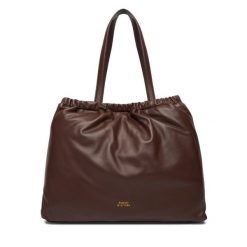 Torebka Tommy Hilfiger. Czerwone torebki klasyczne Tommy Hilfiger, bez wzorów, klasyczne, bez dodatków. Za 1,099.00 zł.