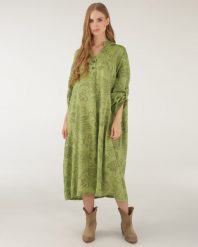 Zielona sukienka midi. Zielone sukienki Unisono, l, bez wzorów, z lyocellu, bez kołnierzyka, bez ramiączek, midi. Za 249.00 zł.
