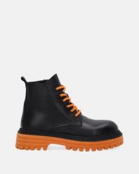 SKÓRZANE WORKERY DAMSKIE 0765566 01A BL-O. Botki Venezia, bez wzorów, ze skóry, bez obcasa, bez zapięcia. Za 249.00 zł.