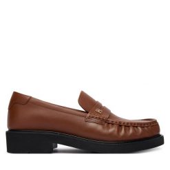 Mokasyny Tommy Hilfiger. Brązowe mokasyny Tommy Hilfiger, bez wzorów. Za 559.99 zł.