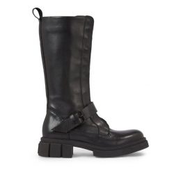 Kozaki Tommy Hilfiger. Czarne kozaki Tommy Hilfiger, bez wzorów, bez obcasa, na płaskiej podeszwie, bez zapięcia. Za 649.99 zł.