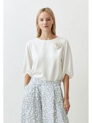 More & More Bluza w kolorze kremowym rozmiar: 38. Brązowe bluzy More & More, z aplikacjami, bez ramiączek, bez kaptura. Za 167.28 zł.