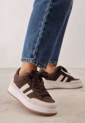 Brązowo-Beżowe Sneakersy Basic z Paskami na Boku Adila. Brązowe buty sportowe lifestyle Renee, bez wzorów, z jeansu, klasyczne, bez zapięcia. Za 99.99 zł.