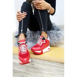 Damskie buty sportowe POLLY RED. Czerwone buty sportowe lifestyle Damskie buty sportowe POLLY RED, bez wzorów, sportowe, bez zapięcia. W wyprzedaży za 89.00 zł.